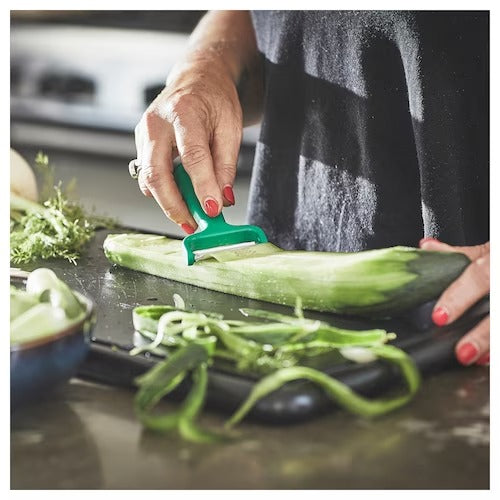 IKEA UPPFYLLD Peeler, bright green | IKEA Cooking preparation tools | Eachdaykart