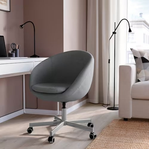 IKEA SKRUVSTA Swivel chair, Vissle grey IKEA Desk chairs for